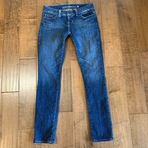 ✨2/$20✨GUESS LOW RISE SKINNY JEANS